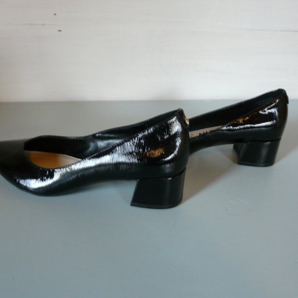 New Anne Klein Leather Pumps - Picture 5 of 9